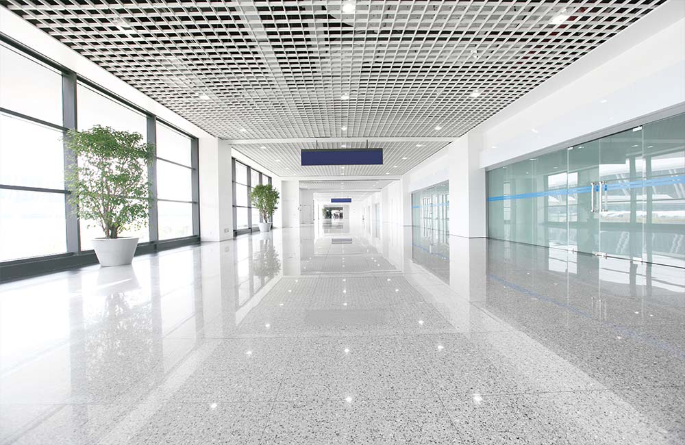 Tavan tip grila deschisa